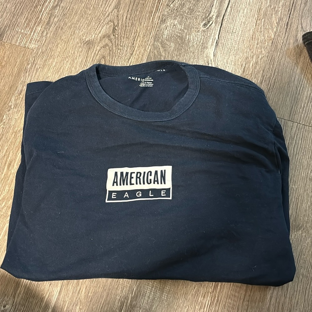 American eagle long sleeve tee men’s